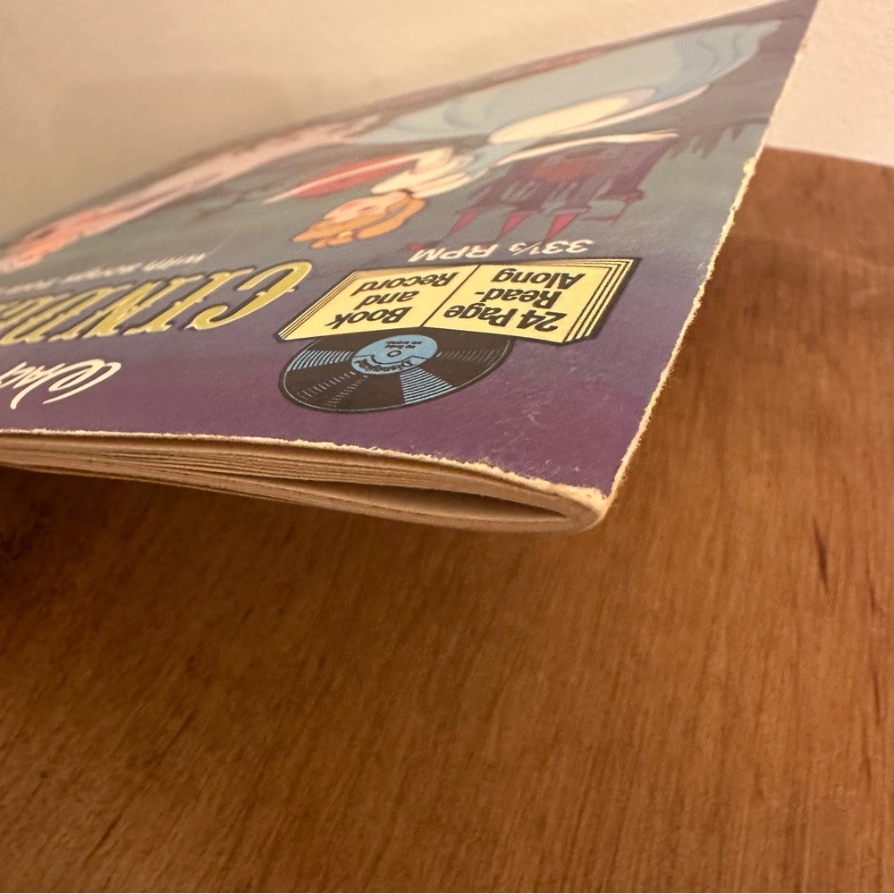 SOLD- Vintage 1977 Disney CINDERELLA Read Along Book Record 33 1/3 RPM See Hear - Picture 12 of 14